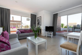 Отель Apartamentos Los Jerónimos  Мадрид